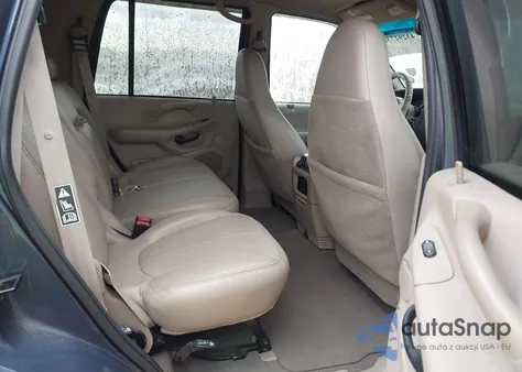 2002 Ford Expedition Eddie Bauer z USA, uszkodzony, nr VIN 1FMPU18LX2LA76538